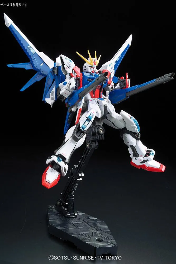 GUNDAM Build Fighters - Model Kit - RG 1/144 - Build Strike Full Pack.
